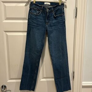 Abercrombie & Fitch 90’s Straight Mid Rise Jeans Size 26/2R